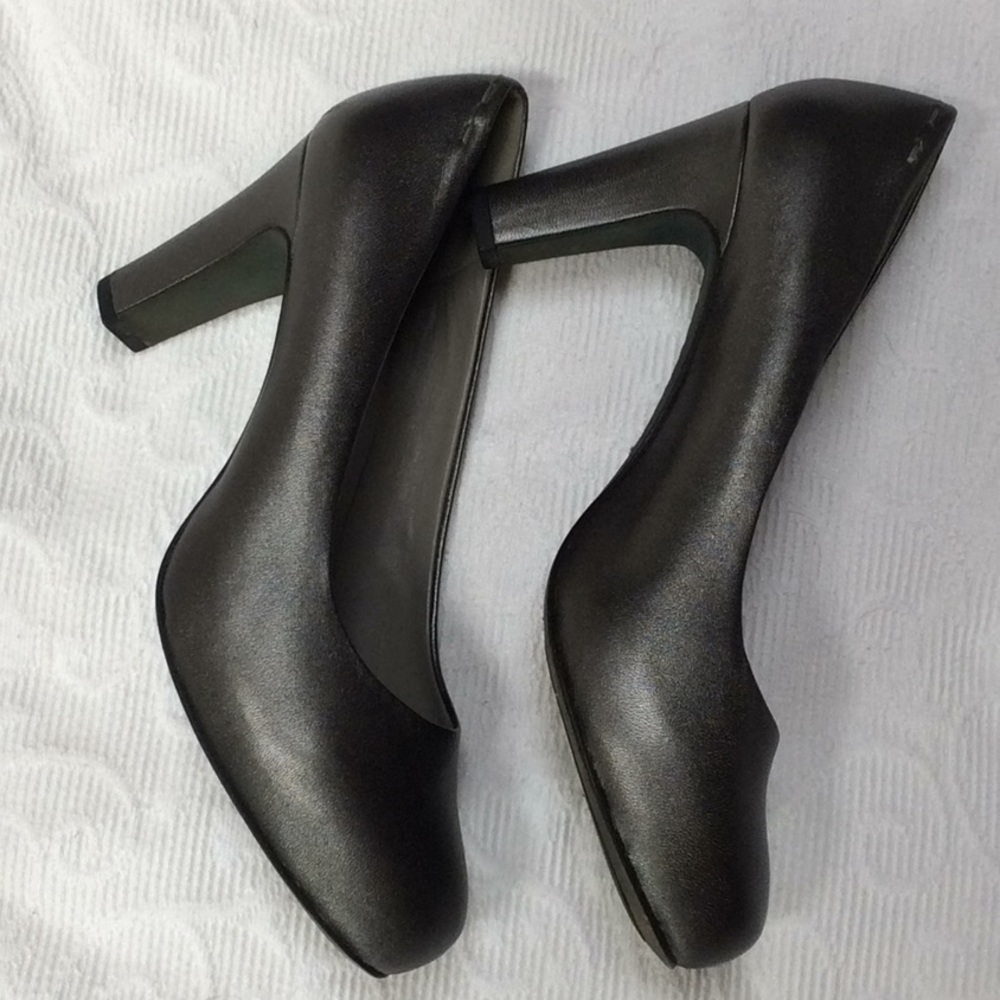 Eileen Fisher Pure II Metallic Leather Pumps 8 👠 - Picture 2 of 8